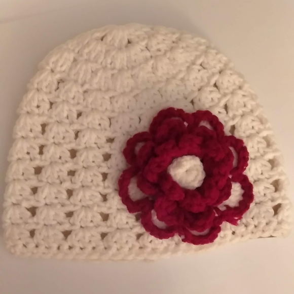 CROCHET WHITE SHELL Beanie Flower Hat - Picture 1 of 5